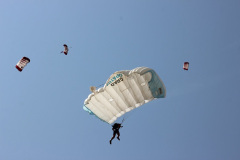 padobranci2