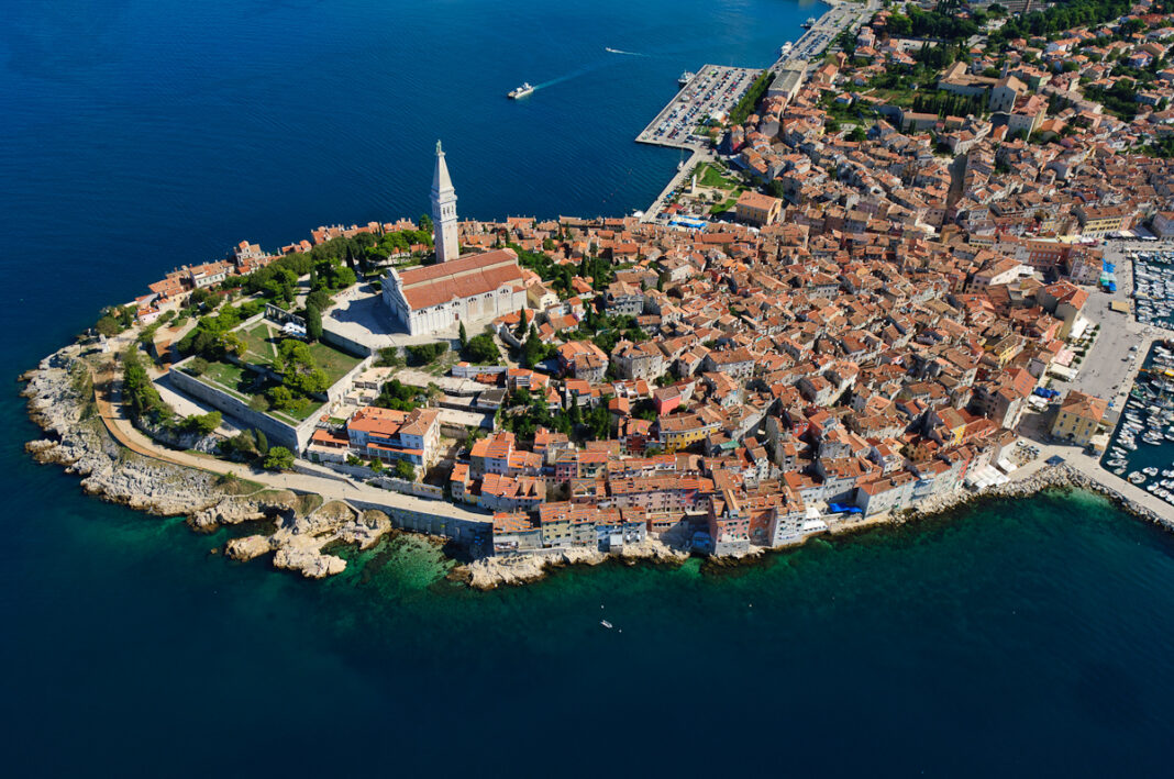 ROVINJ ZRAK 07 00117
