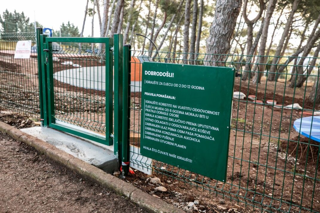 Veli Vrh novo dječje igralište
