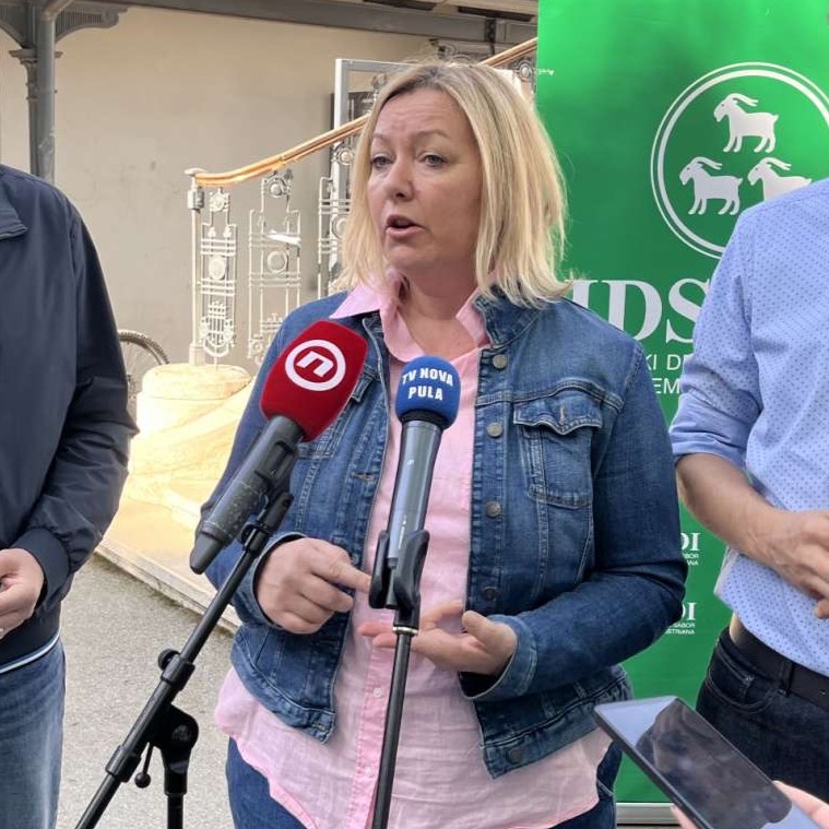 Press IDS - Helga Može - arhiva
