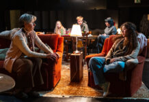 Kad sistem okrene učenike protiv profesora: Zabranjivana drama „Draga Jelena Sergejevna“ premijerno u INK-u