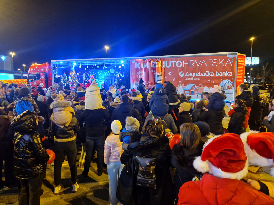 Kamion Djeda Mraza_Predstava